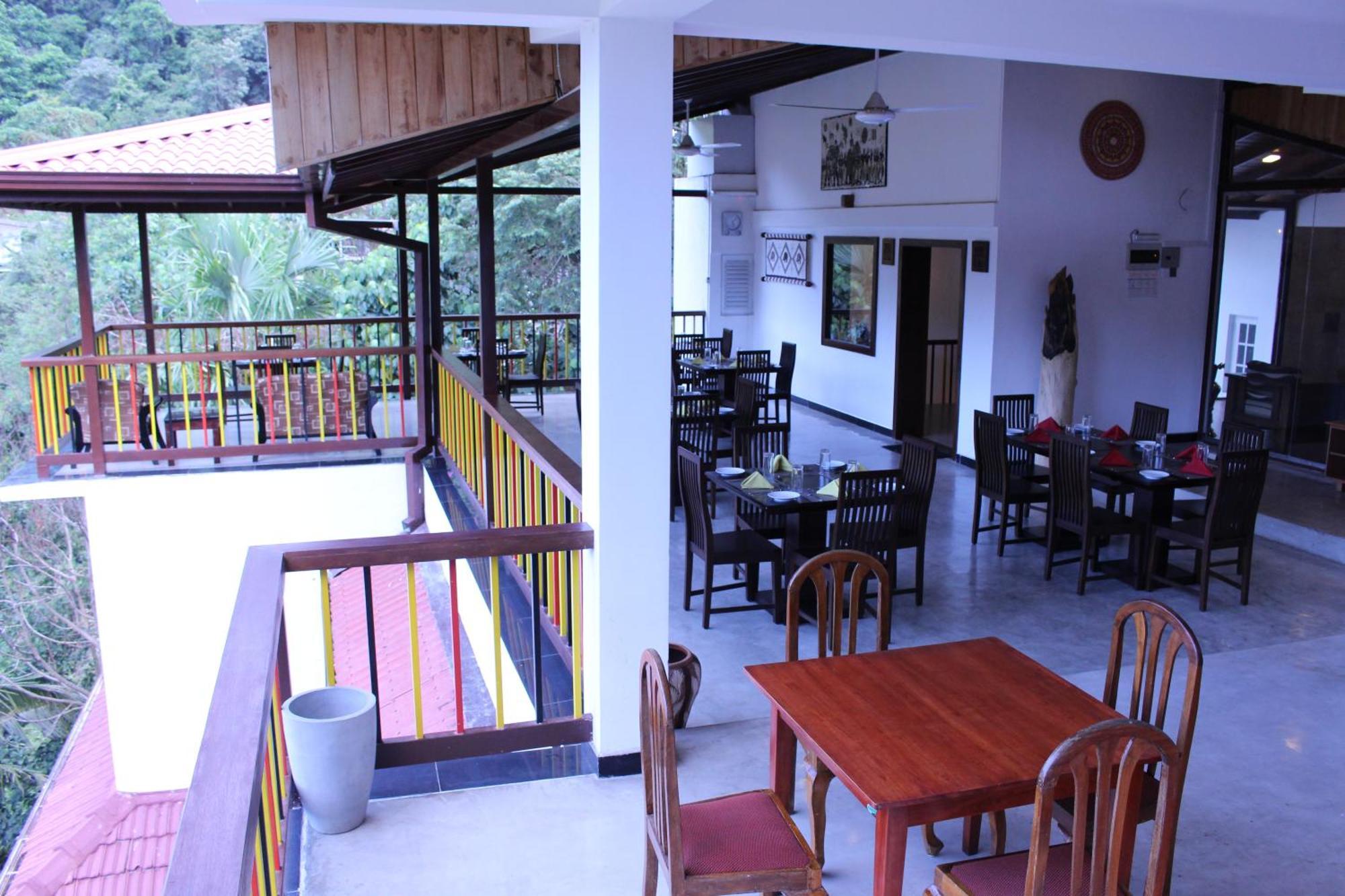 Kandyan Hotel Exterior foto