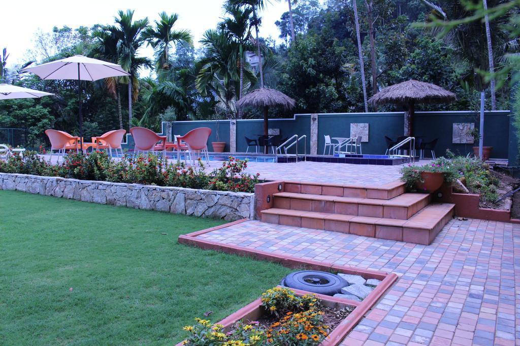 Kandyan Hotel Exterior foto