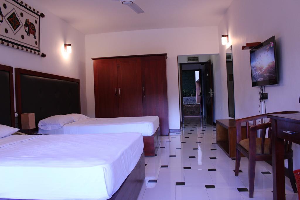Kandyan Hotel Exterior foto
