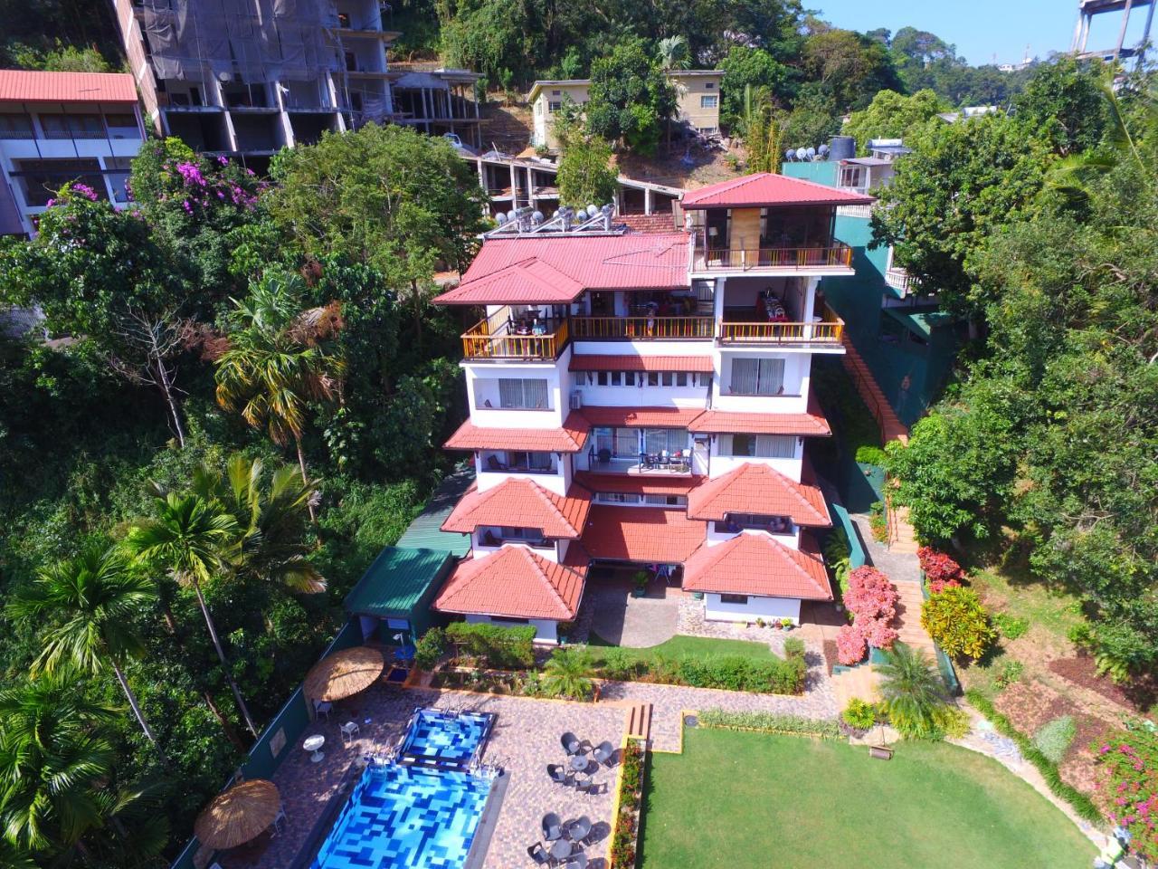 Kandyan Hotel Exterior foto